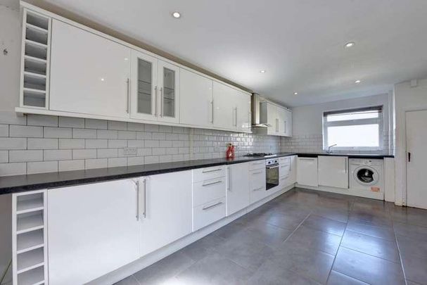 Crisp Road, Henley On Thames, RG9 - Photo 1