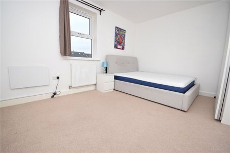 21, Maple Gardens, Leeds, West Yorkshire, LS6 1FL - Photo 5