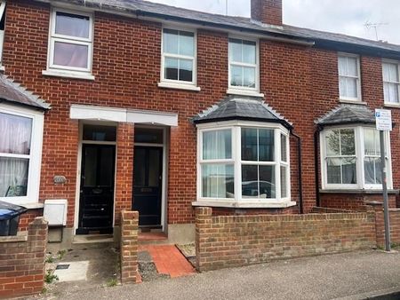 4 bedroom terraced house to rent - Photo 2