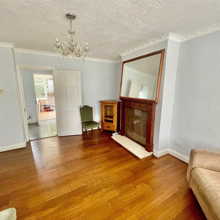 2 bedroom terraced house to rent - Photo 1