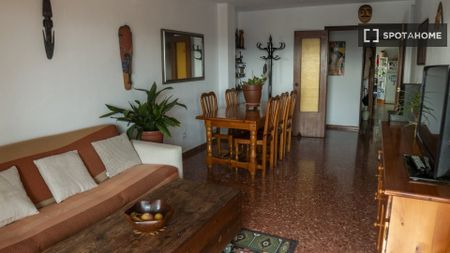 valencia, Valencian Community 46009 - Photo 2