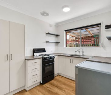 Comfortable & Easy-Care Living in Broadview - Photo 6