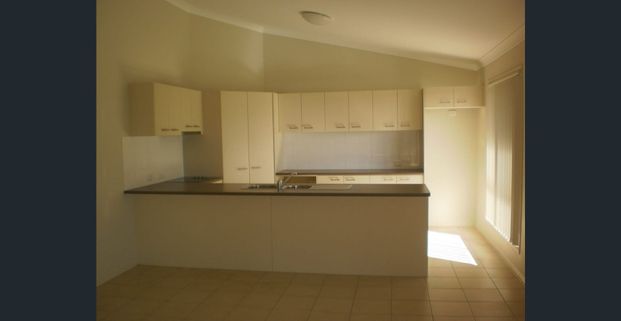 Large Family Home in Caloundra West! - Photo 1