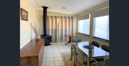 Well Located 3 Bedroom House - Photo 3