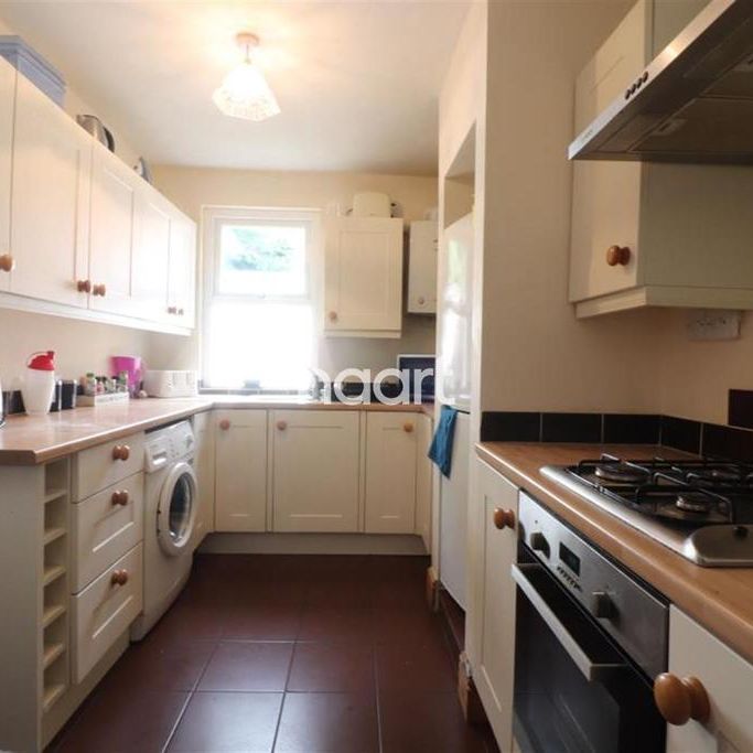 1 bedroom in a house share to rent - Photo 1