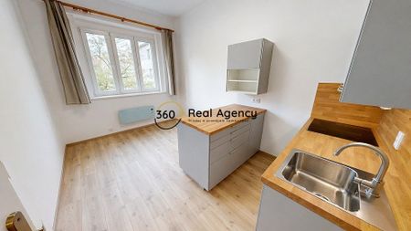 Pronájem bytu 2+kk 46 m² - Fotografie 3