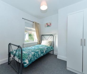 7 Ravenhill Avenue, Belfast, BT6 8LD - Photo 5