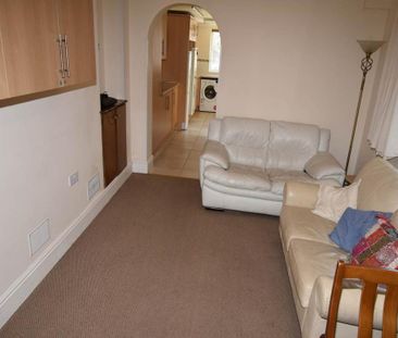 5 bedroom house to rent - Photo 2