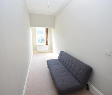 3 bedroom apartment to rent - Photo 1