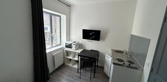 Location Appartement 1 pièce 16m² DOUAI 59500 - Photo 2