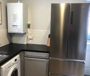 2 bed Detached in Livingston Avenue Wythenshawe, Manchester, M22 1BY - Photo 2