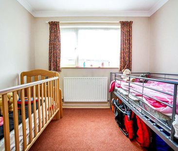 2 bedroom maisonette to rent - Photo 2