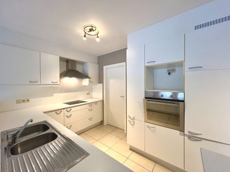 Ruim gelijkvloers appartement in het hart van Sleidinge - Foto 3