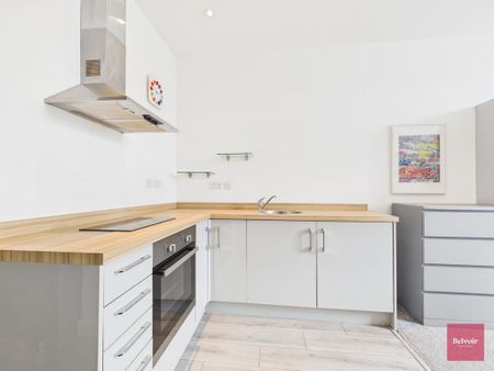 Studio to rent - Photo 2