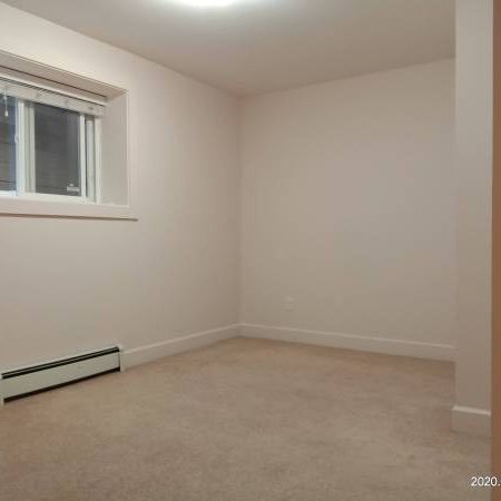 2 bedroom basement for rent - Photo 4