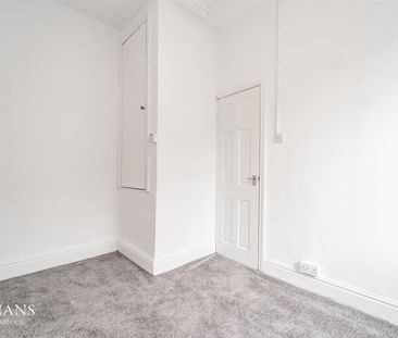 High Street, Heywood - Photo 2