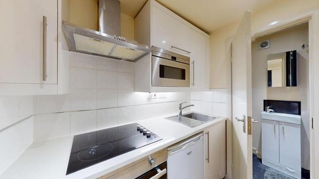 Studio to rent - Photo 1