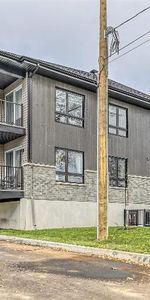 MOIS GRATUIT - APPARTEMENT 4½ À LOUER POUR JUILLET - ST-CHARLES - Photo 3