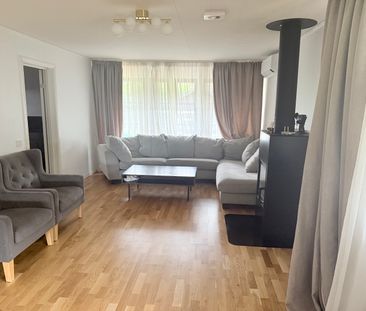 Vallstanäsvägen, Rosersberg - Foto 1