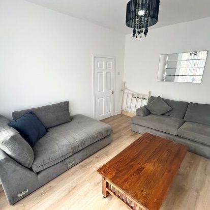 Edinburgh Road, L7 - Photo 1