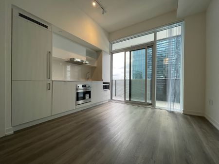 For Lease - 138 Downes Street Unit# 2210, Toronto, Ontario - Photo 5