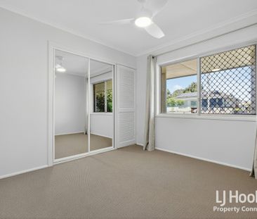 LARGE Renovated Home on Corner Block - Photo 5