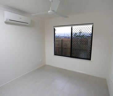 17 Yass Circuit, Kelso QLD 4815 - House For Rent | Domain - Photo 2