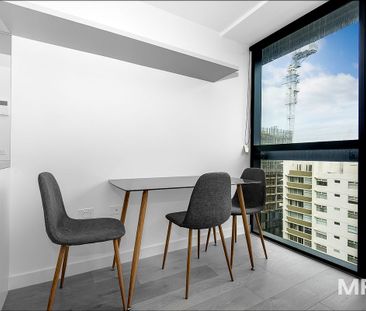 2105/327 La Trobe Street, Melbourne - Photo 6