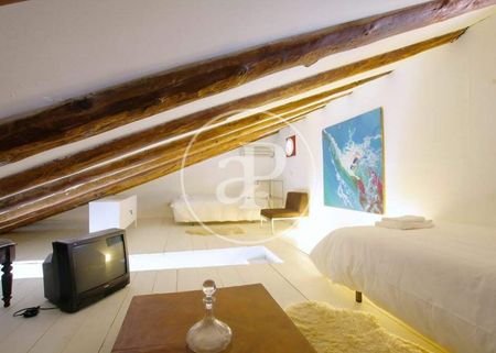 Penthouse for rent in Chueca - Justicia (Madrid) - Photo 4