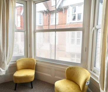 4 bedroom townhouse to rent - Photo 3