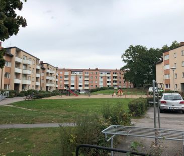 Östermalmsvägen, Finspång - Photo 1