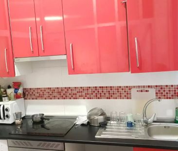 Room in shared apartment in Madrid - Photo 3