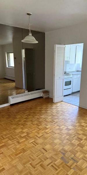 2 CH - 1 SDB - Montréal - $1,417 /mo - Photo 1