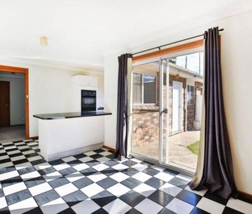 3 Bedroom Semi-Detached Home – Shoalhaven Heads - Photo 2