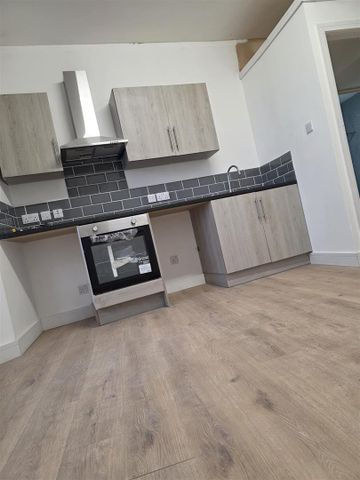 1 bed to rent Rutland Road, PE25 - Photo 5