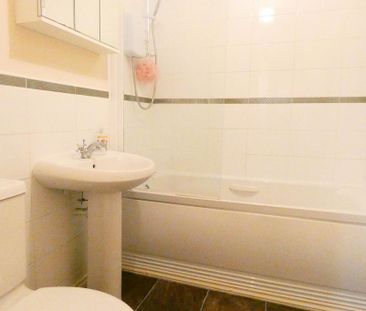 2 bedroom flat to rent - Photo 6
