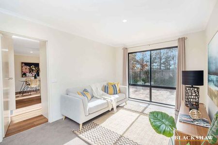 Spacious 4-Bedroom Family Home in a Quiet Location - Photo 2