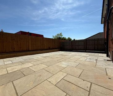 3 bedroom semi-detached house to rent - Photo 5