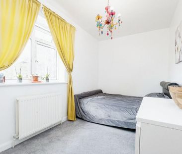 4 bedroom terraced house to rent - Photo 6