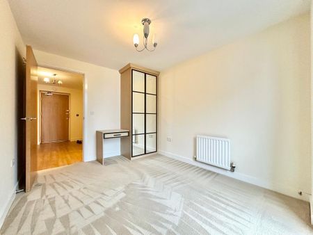 3 bedroom apartment to rent - Photo 4