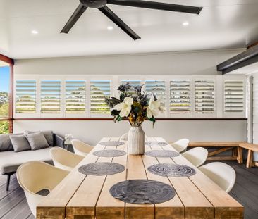 Dual Living! Massive Deck! 4 Bay Shed - 7x12 m! - Photo 4