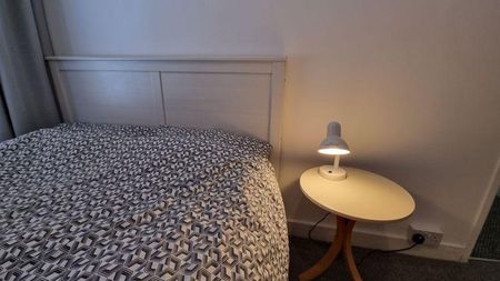 4 bedroom terraced house to rent - Photo 2