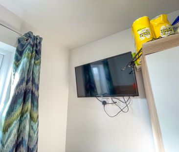 1 Bedroom Flat To Rent in Talbot Village - £600 pcm Tenancy Info - Photo 2