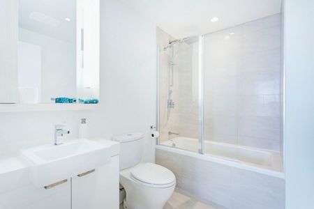 1050 Rue Drummond, #3705 - Photo 5