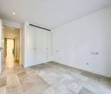 Piso de alquiler en Calle Cecili Metel, Plaça dels Patins - Photo 4