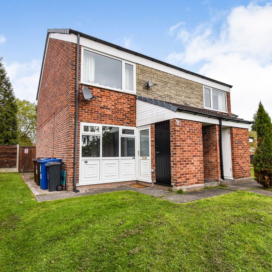 Abbey Road, Tyldesley, M29 - Photo 1