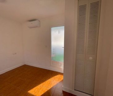 Casa adosada de alquiler en Carrer Pla de L'amerador, Pueblo Españo... - Photo 5