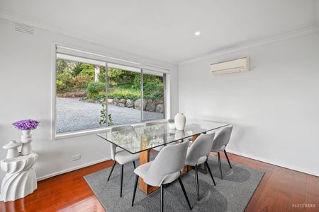 4 Summit Cres, Ringwood North VIC 3134 - House For Rent | Domain - Photo 3