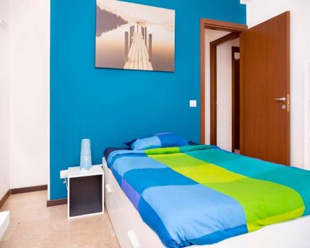 Viale Carlo Espinasse, Milan, Lombardy 20156 - Photo 4