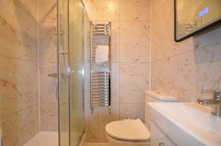 Stanwell Road, Ashford, TW15 - Photo 3